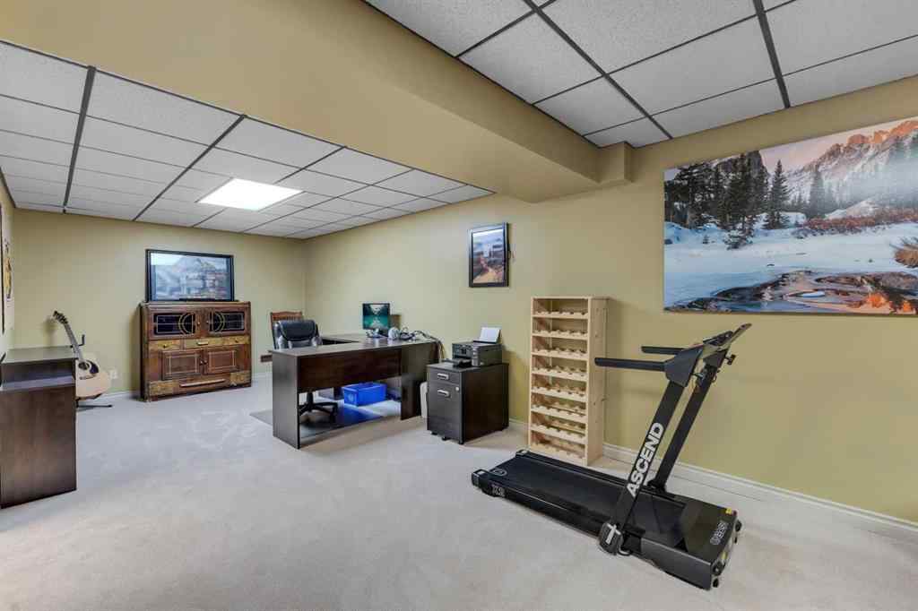 MLS® A2258931 - 395 Silvergrove Drive NW in Silver Springs Calgary, Residential