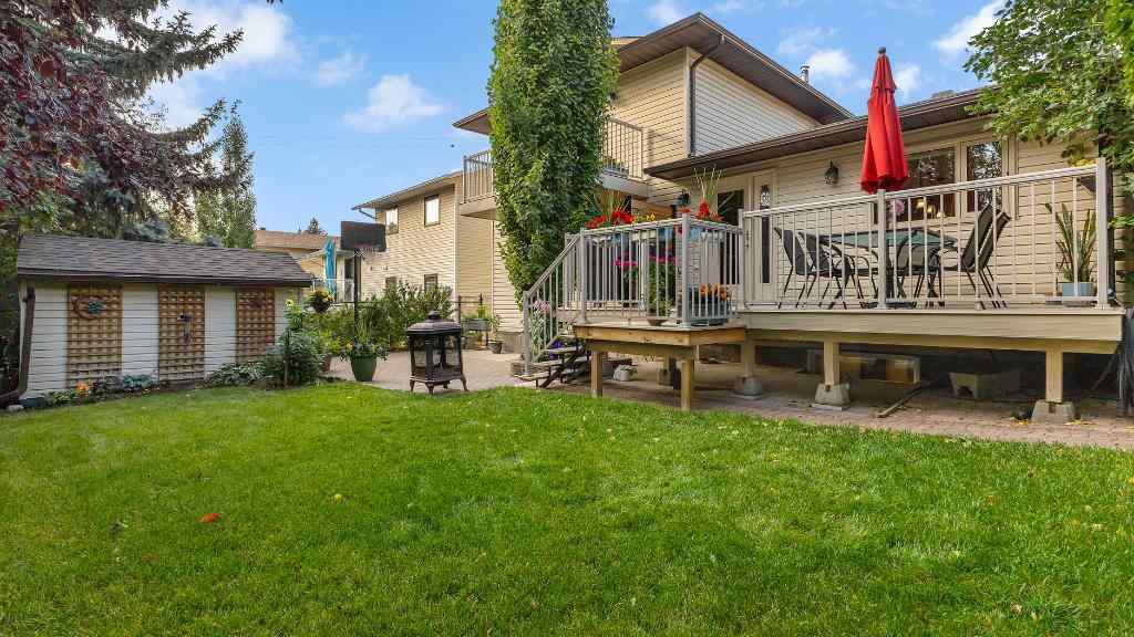 MLS® A2258931 - 395 Silvergrove Drive NW in Silver Springs Calgary, Residential