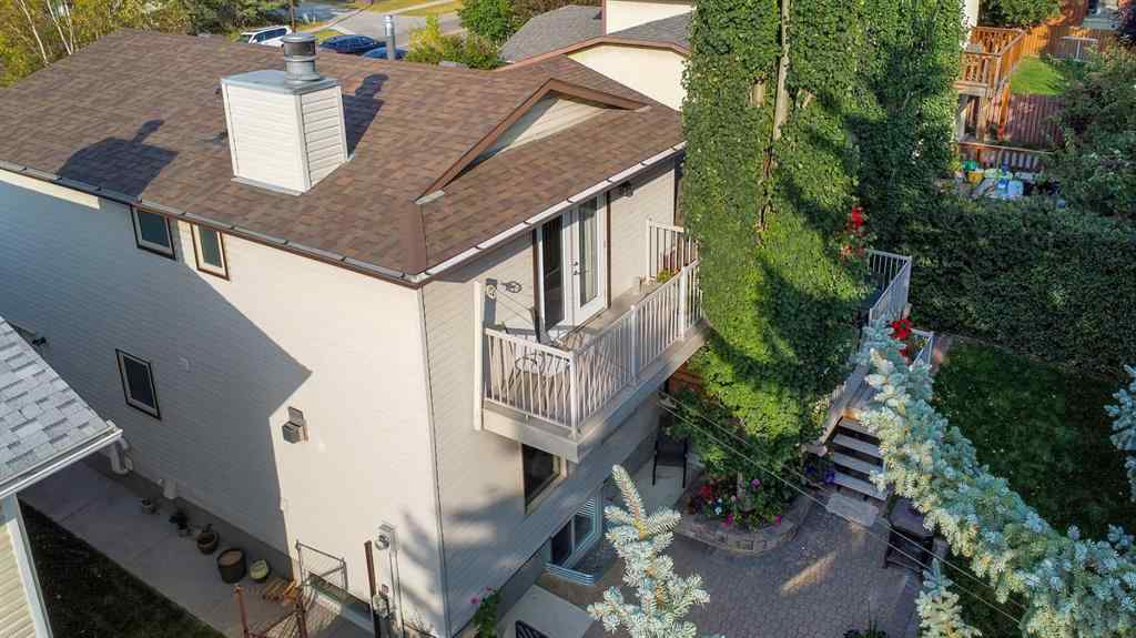 MLS® A2258931 - 395 Silvergrove Drive NW in Silver Springs Calgary, Residential