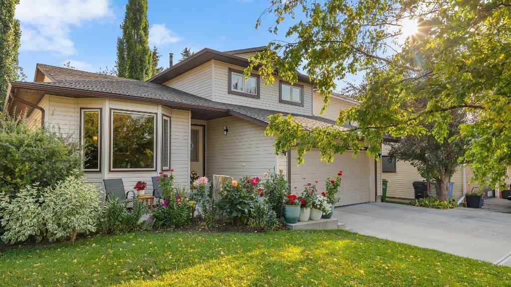 MLS® A2258931 - 395 Silvergrove Drive NW in Silver Springs Calgary, Residential