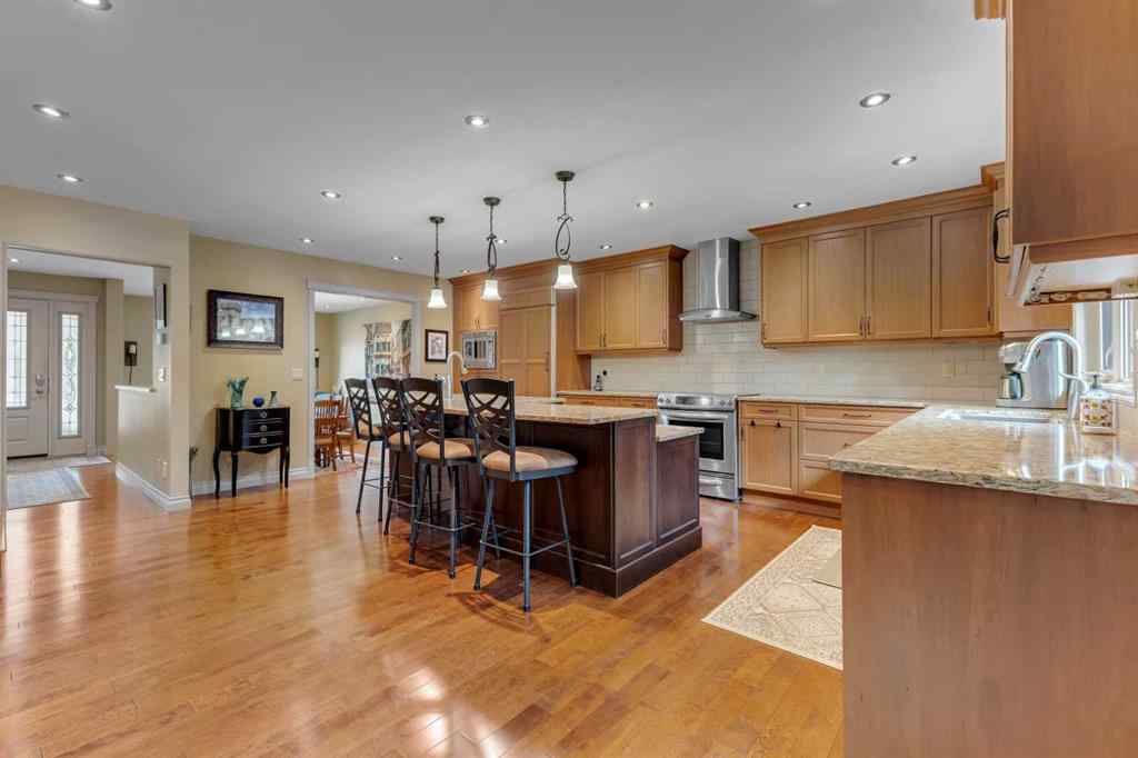 MLS® A2258931 - 395 Silvergrove Drive NW in Silver Springs Calgary, Residential