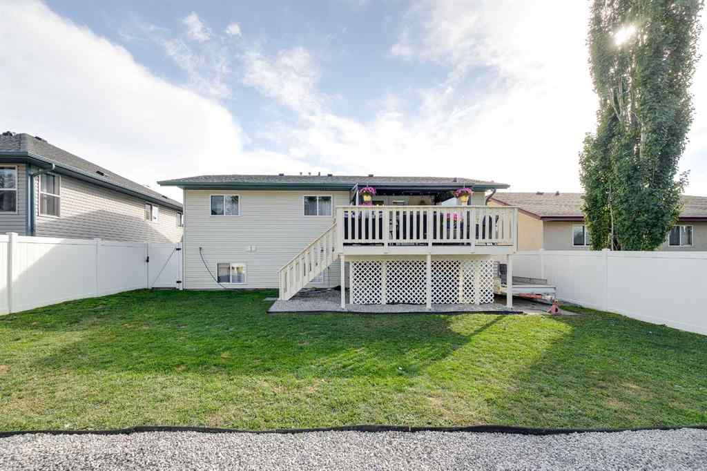 MLS® A2258945 - 50 Livingston Close  in Lincoln Park Lacombe, Residential