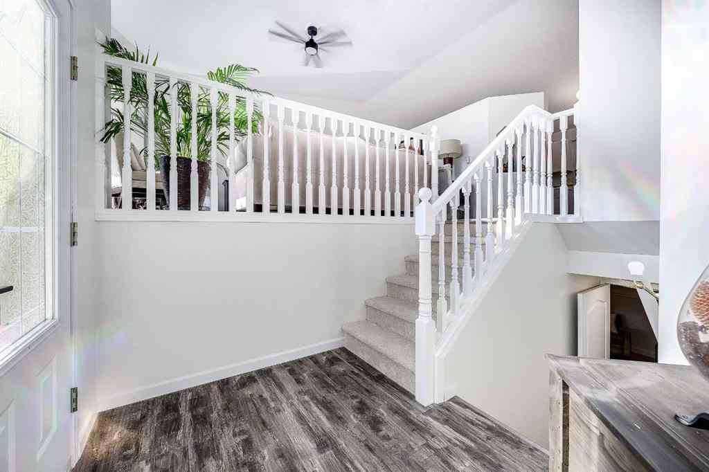 MLS® A2258945 - 50 Livingston Close  in Lincoln Park Lacombe, Residential