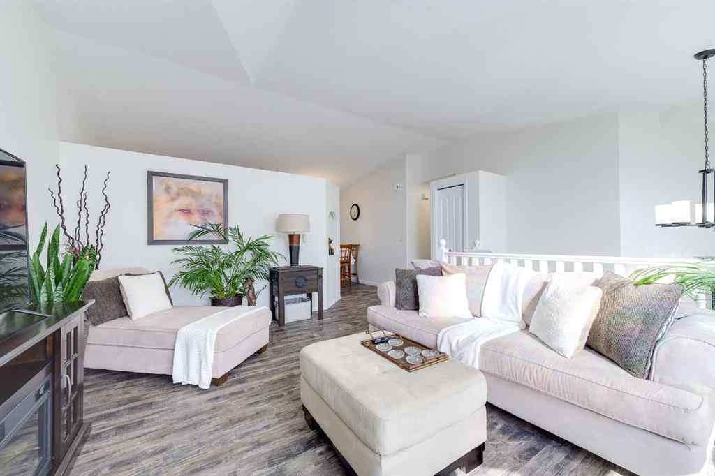 MLS® A2258945 - 50 Livingston Close  in Lincoln Park Lacombe, Residential