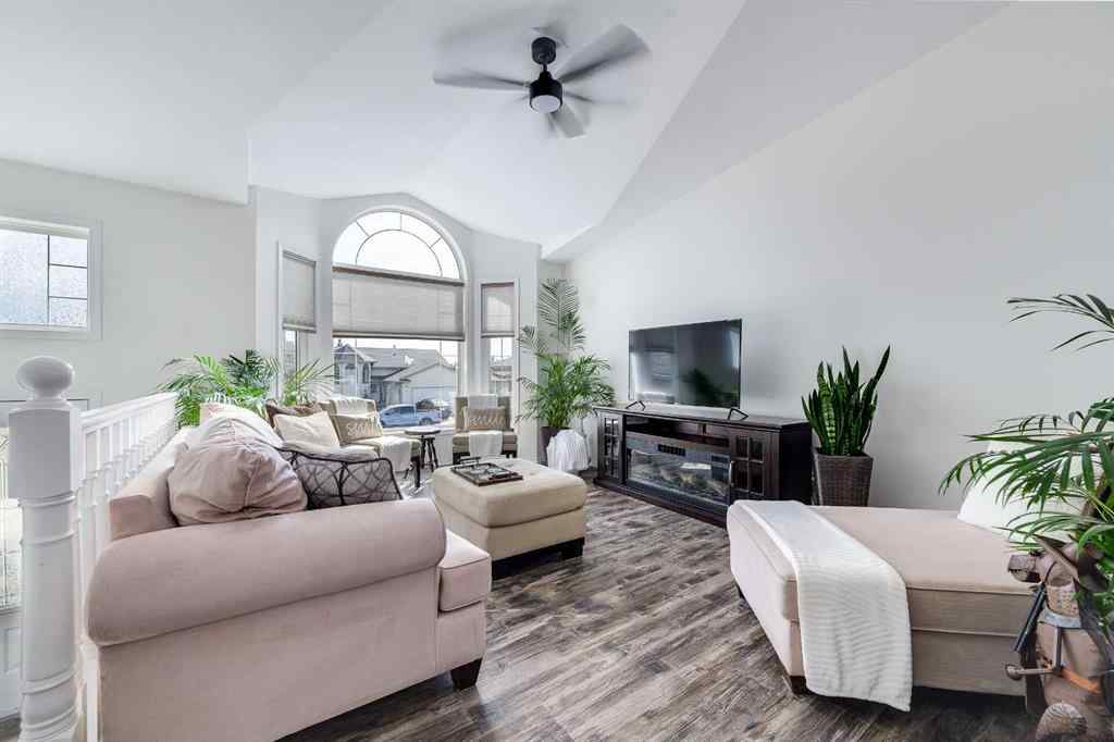 MLS® A2258945 - 50 Livingston Close  in Lincoln Park Lacombe, Residential
