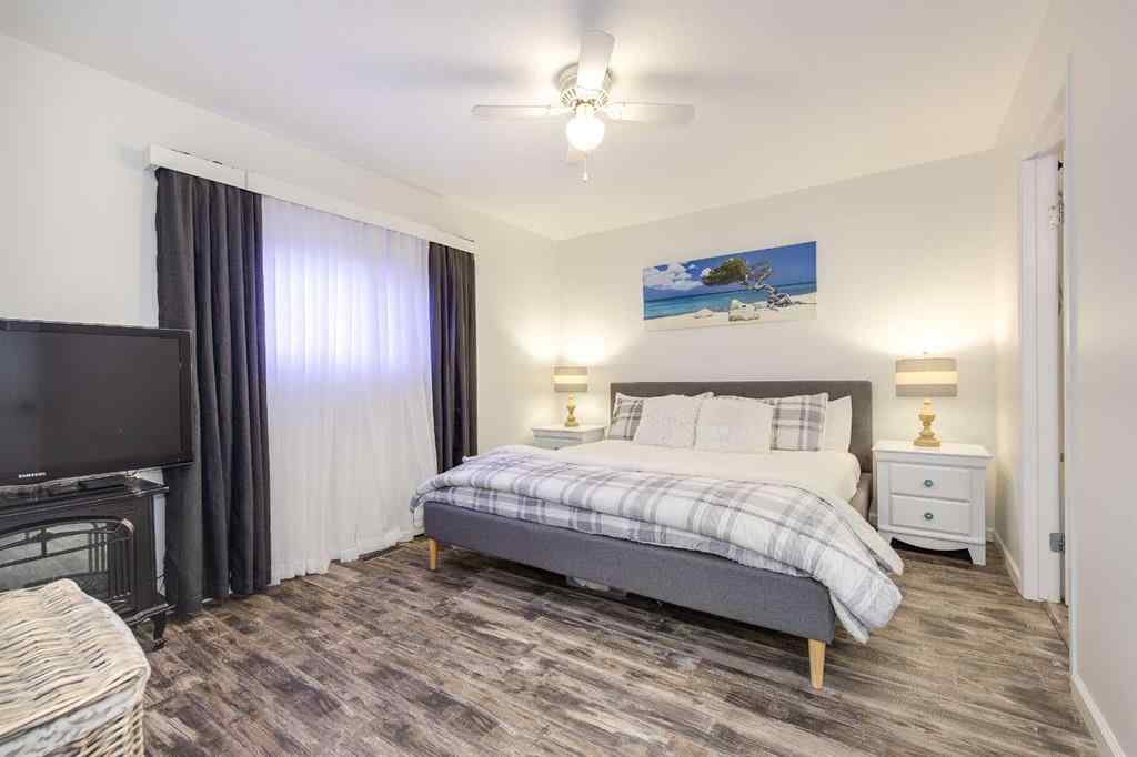 MLS® A2258945 - 50 Livingston Close  in Lincoln Park Lacombe, Residential