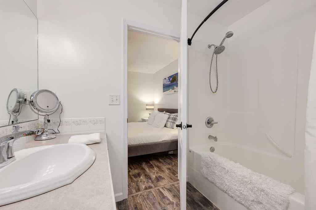 MLS® A2258945 - 50 Livingston Close  in Lincoln Park Lacombe, Residential