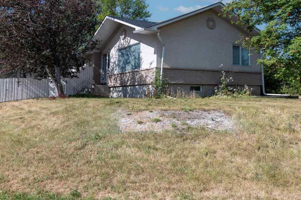 MLS® A2258949 - 4328 Greenview Drive NE in Greenview Calgary, Residential