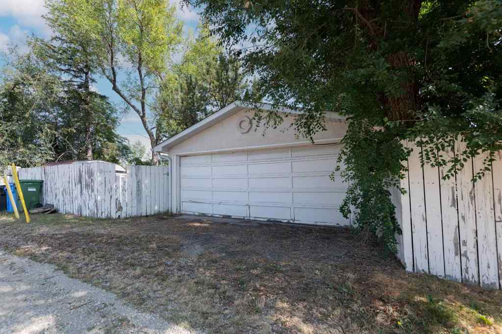 MLS® A2258949 - 4328 Greenview Drive NE in Greenview Calgary, Residential
