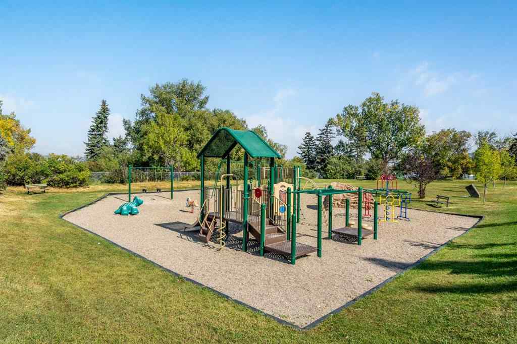 MLS® A2258953 - 1437 23 Street SW in Scarboro/Sunalta West Calgary, Residential