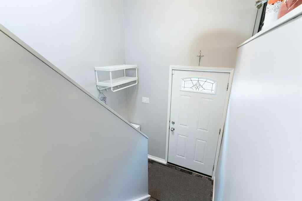 MLS® A2258955 - Unit #2 524 First Street E in East End Cochrane, Residential