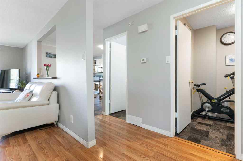 MLS® A2258955 - Unit #2 524 First Street E in East End Cochrane, Residential