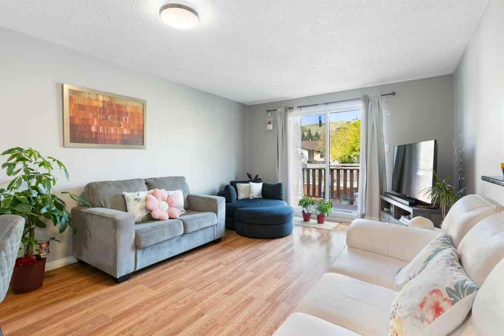 MLS® A2258955 - Unit #2 524 First Street E in East End Cochrane, Residential