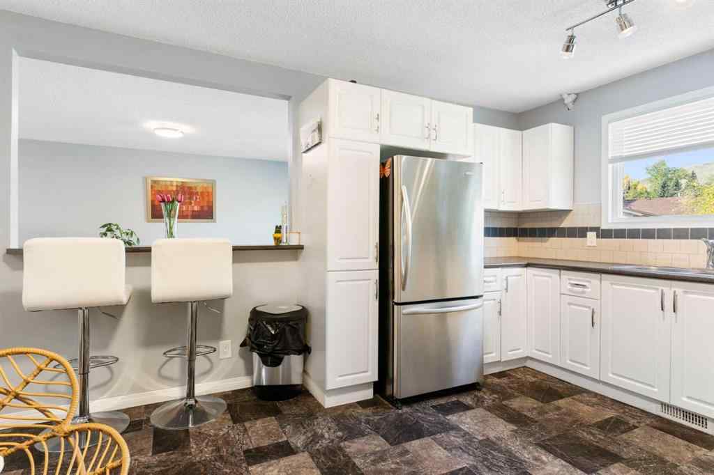 MLS® A2258955 - Unit #2 524 First Street E in East End Cochrane, Residential