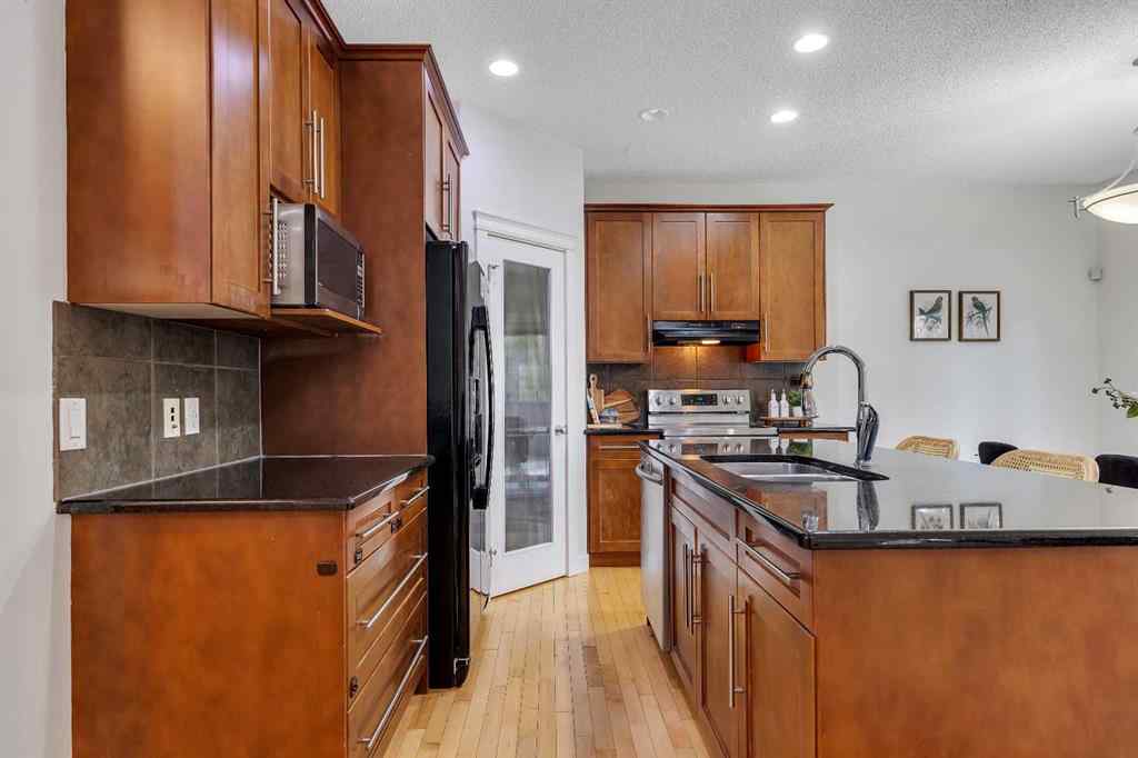 MLS® A2258962 - 15 New Brighton Close SE in New Brighton Calgary, Residential