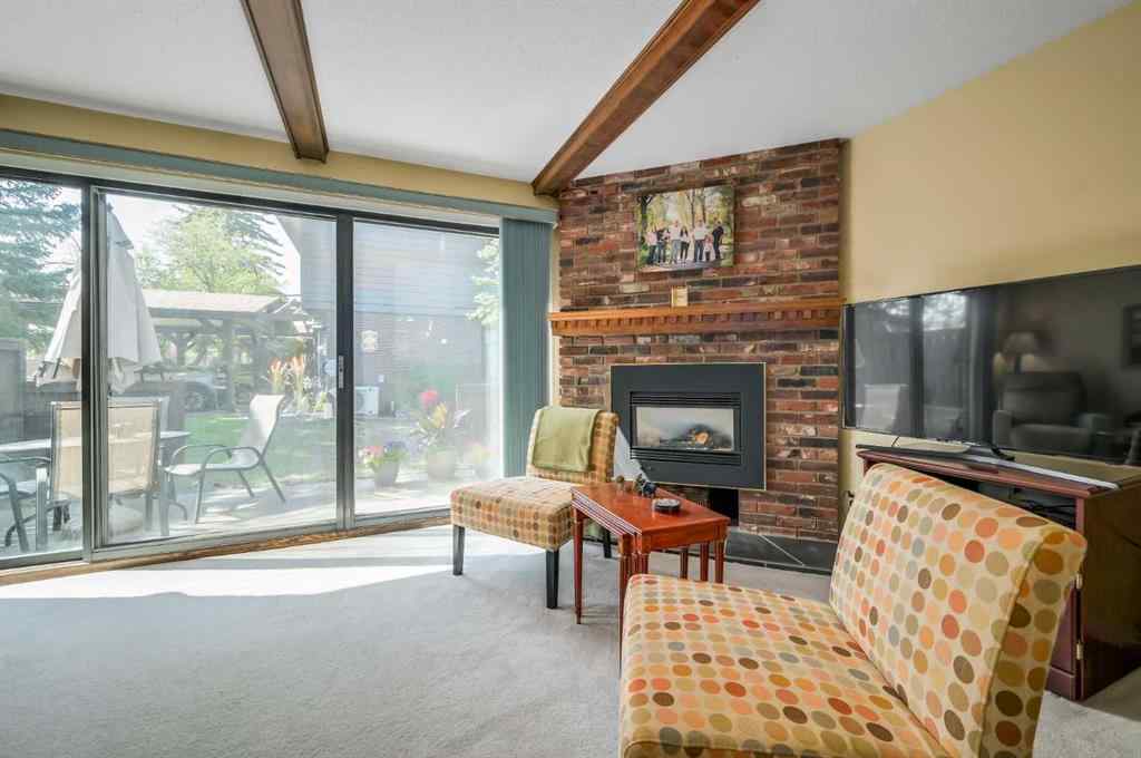 MLS® A2258963 - Unit #4 10910 Bonaventure Drive  in Willow Park Calgary, Residential