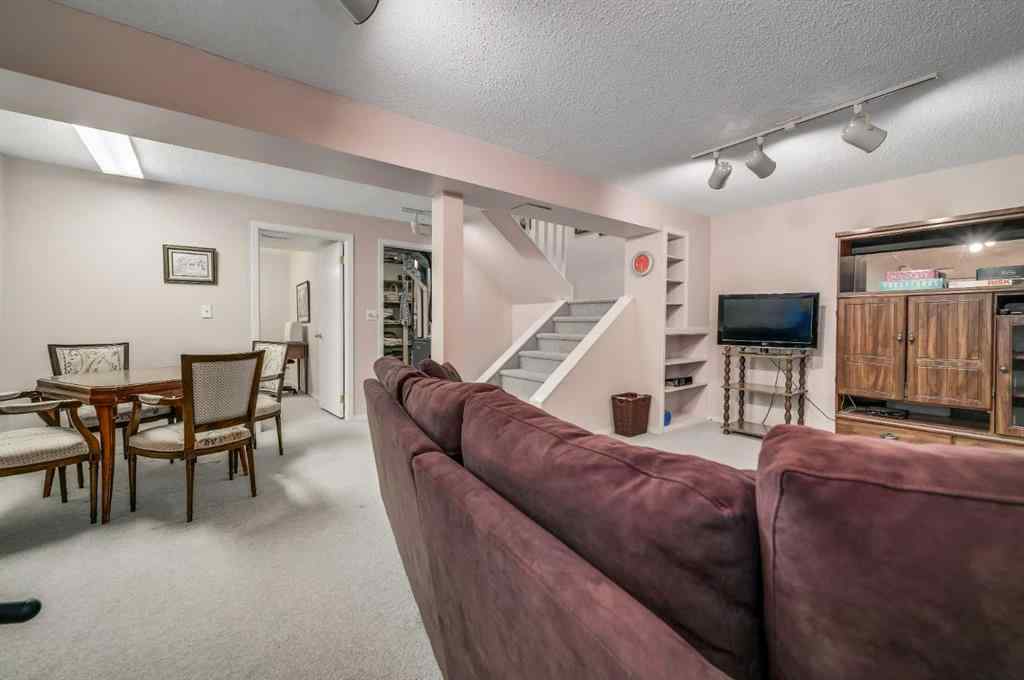 MLS® A2258963 - Unit #4 10910 Bonaventure Drive  in Willow Park Calgary, Residential