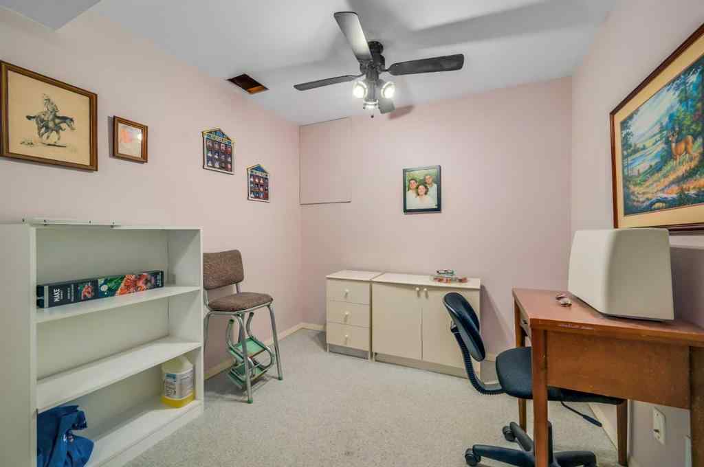 MLS® A2258963 - Unit #4 10910 Bonaventure Drive  in Willow Park Calgary, Residential