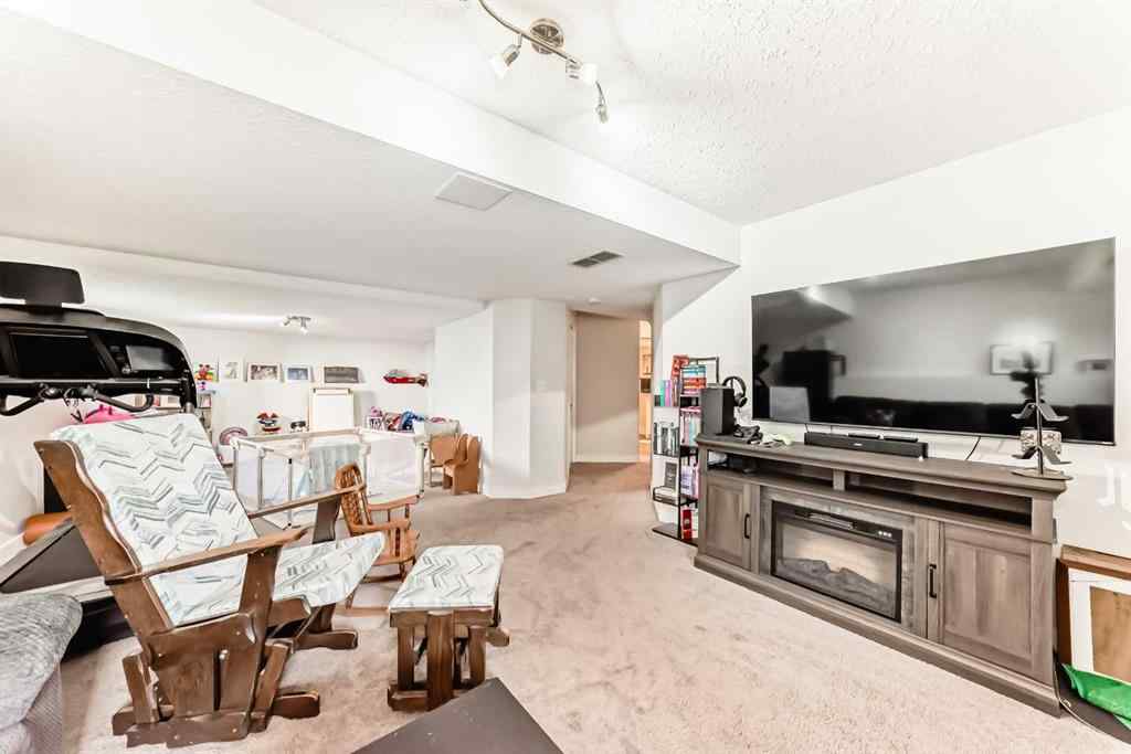 MLS® A2258972 - 6216 Douglas Place  in NONE Olds, Residential