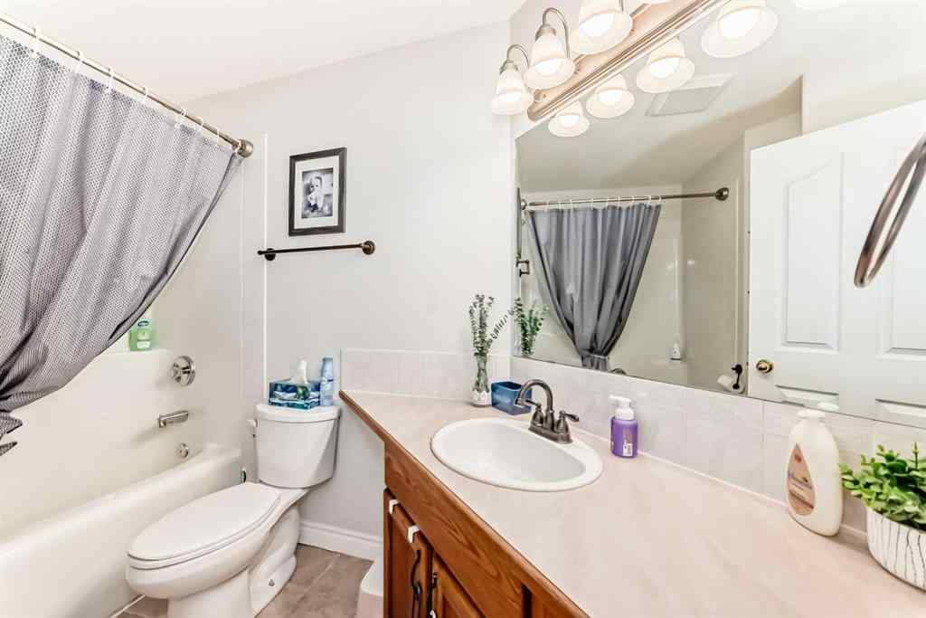 MLS® A2258972 - 6216 Douglas Place  in NONE Olds, Residential