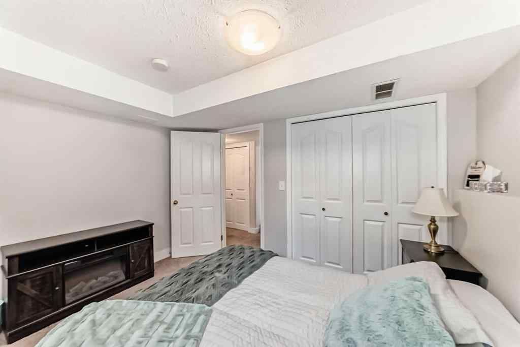 MLS® A2258972 - 6216 Douglas Place  in NONE Olds, Residential