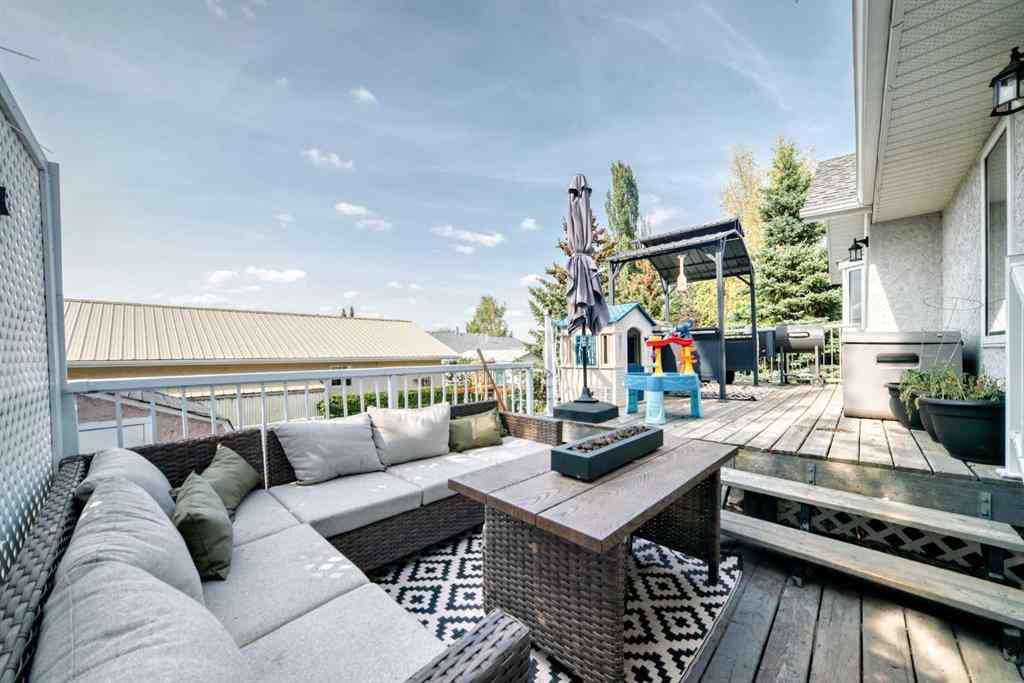 MLS® A2258972 - 6216 Douglas Place  in NONE Olds, Residential