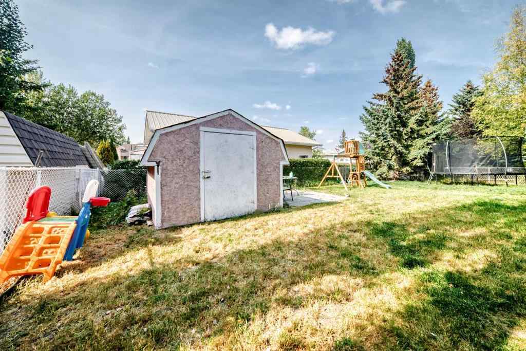 MLS® A2258972 - 6216 Douglas Place  in NONE Olds, Residential