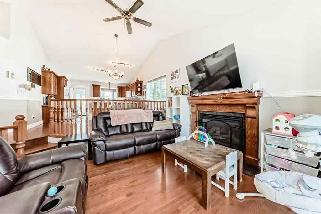 MLS® A2258972 - 6216 Douglas Place  in NONE Olds, Residential