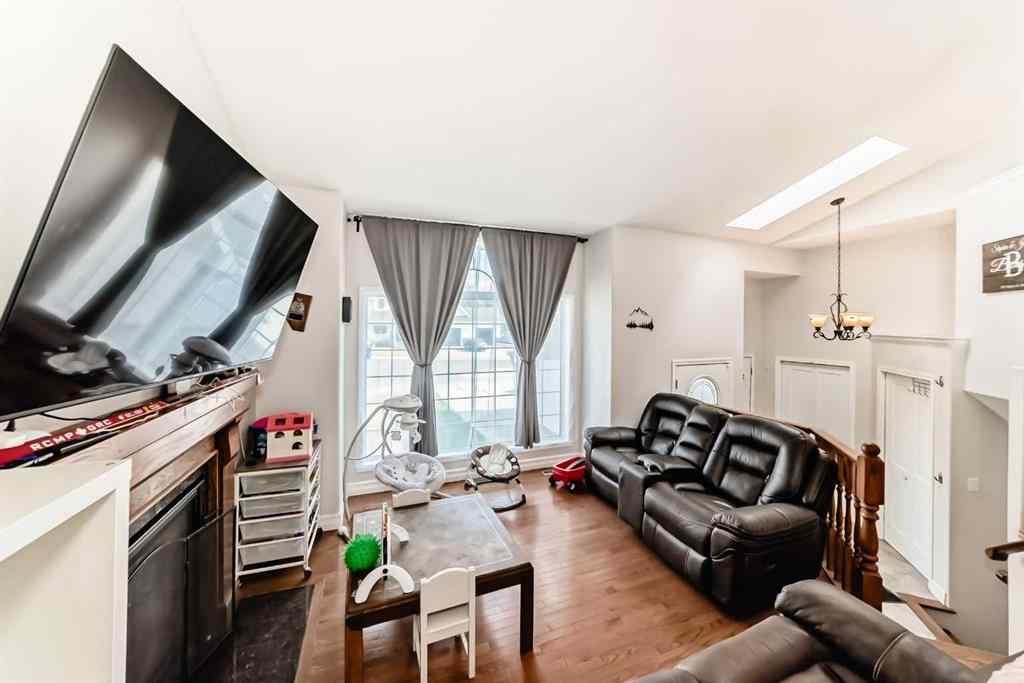 MLS® A2258972 - 6216 Douglas Place  in NONE Olds, Residential