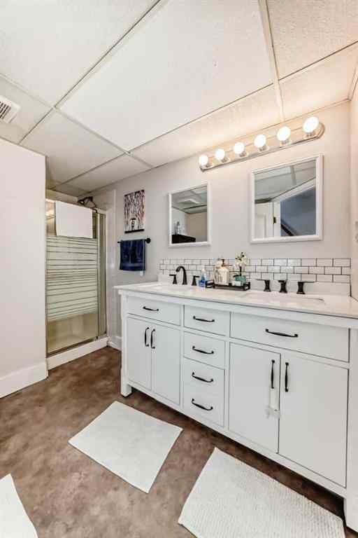 MLS® A2258972 - 6216 Douglas Place  in NONE Olds, Residential