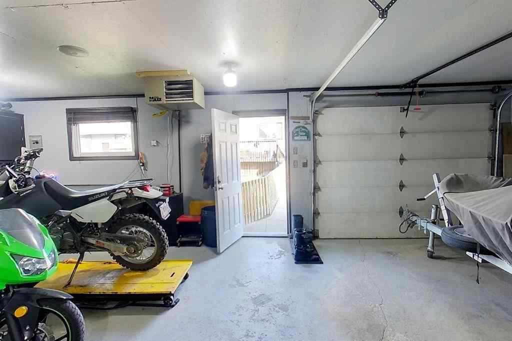 MLS® A2258983 - 5703 9 Avenue  in Edson Edson, Residential