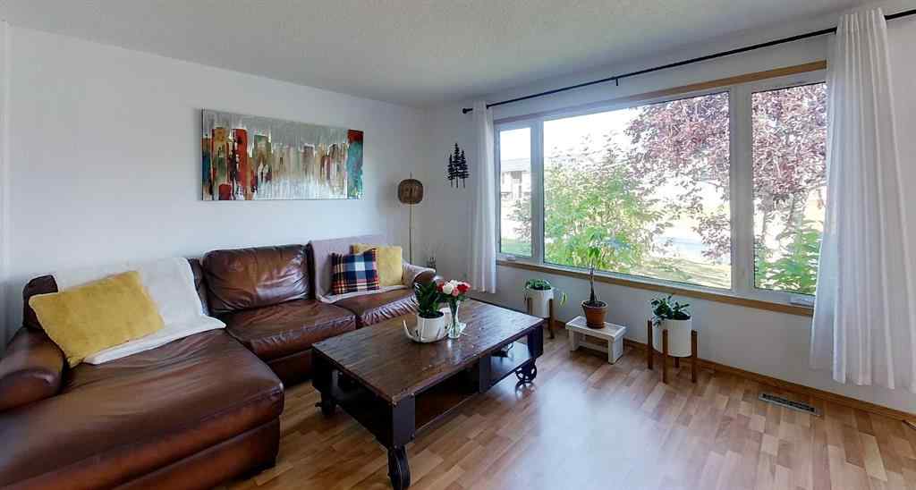 MLS® A2258983 - 5703 9 Avenue  in Edson Edson, Residential