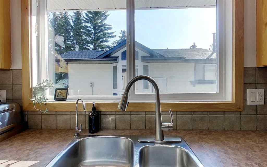 MLS® A2258983 - 5703 9 Avenue  in Edson Edson, Residential