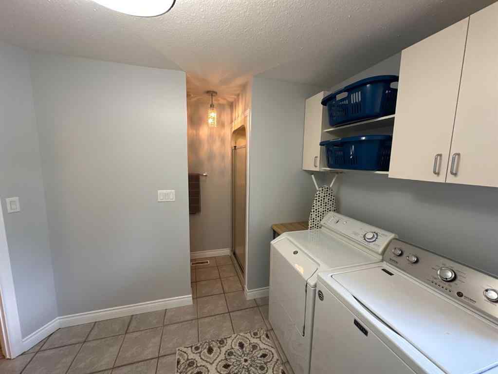 MLS® A2258984 - 11905 91 Street  in Rosedale Peace River, Residential