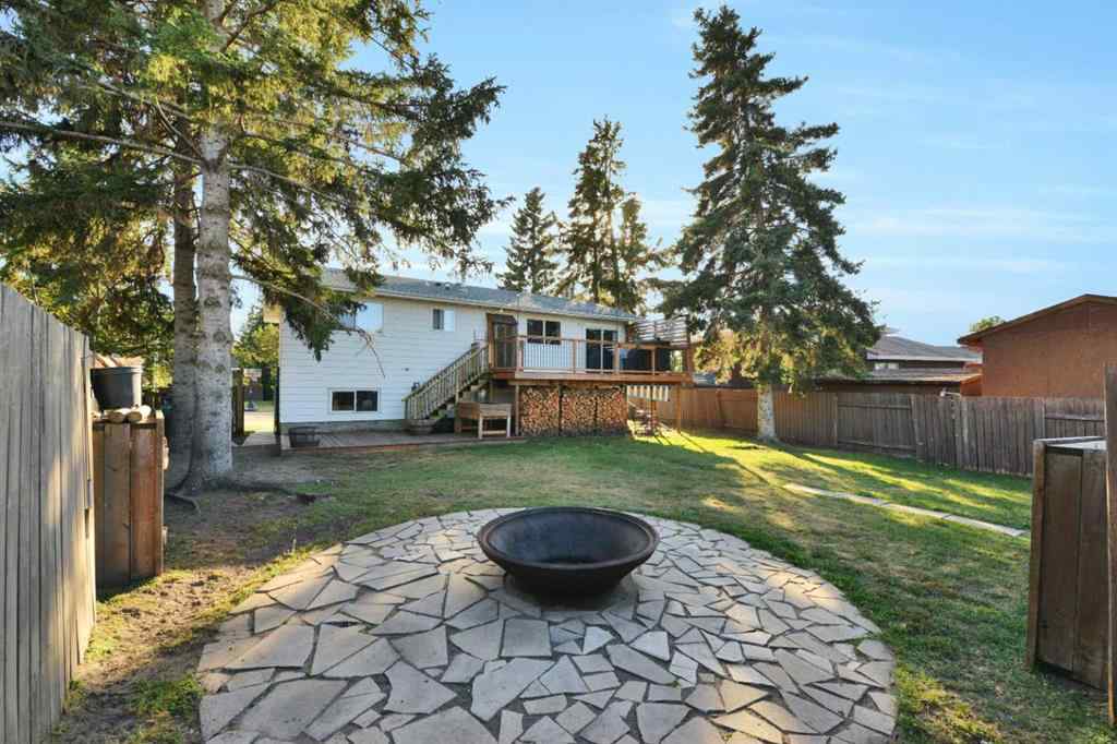 MLS® A2258985 - 5240 40 Street  in Southwest Innisfail Innisfail, Residential