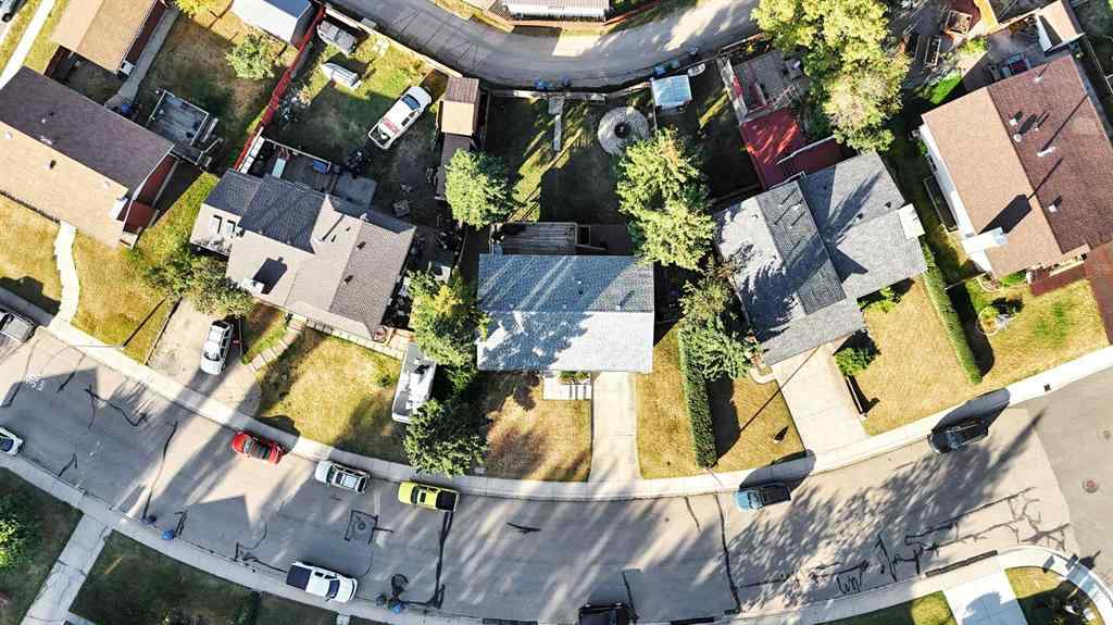 MLS® A2258985 - 5240 40 Street  in Southwest Innisfail Innisfail, Residential