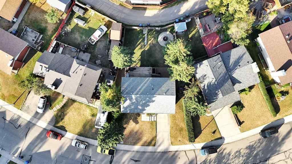 MLS® A2258985 - 5240 40 Street  in Southwest Innisfail Innisfail, Residential