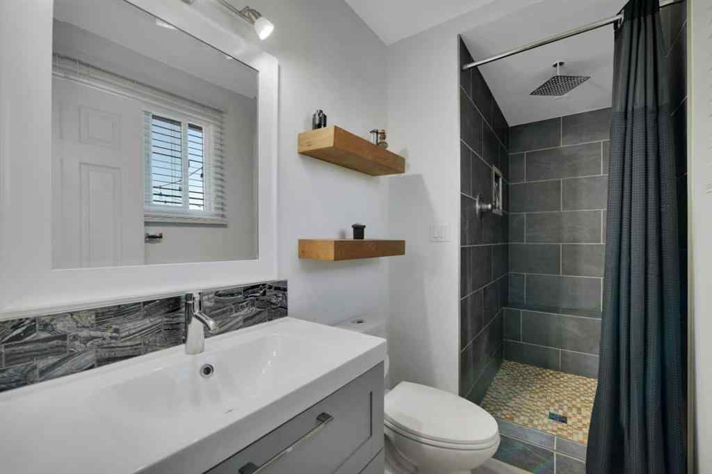 MLS® A2258985 - 5240 40 Street  in Southwest Innisfail Innisfail, Residential