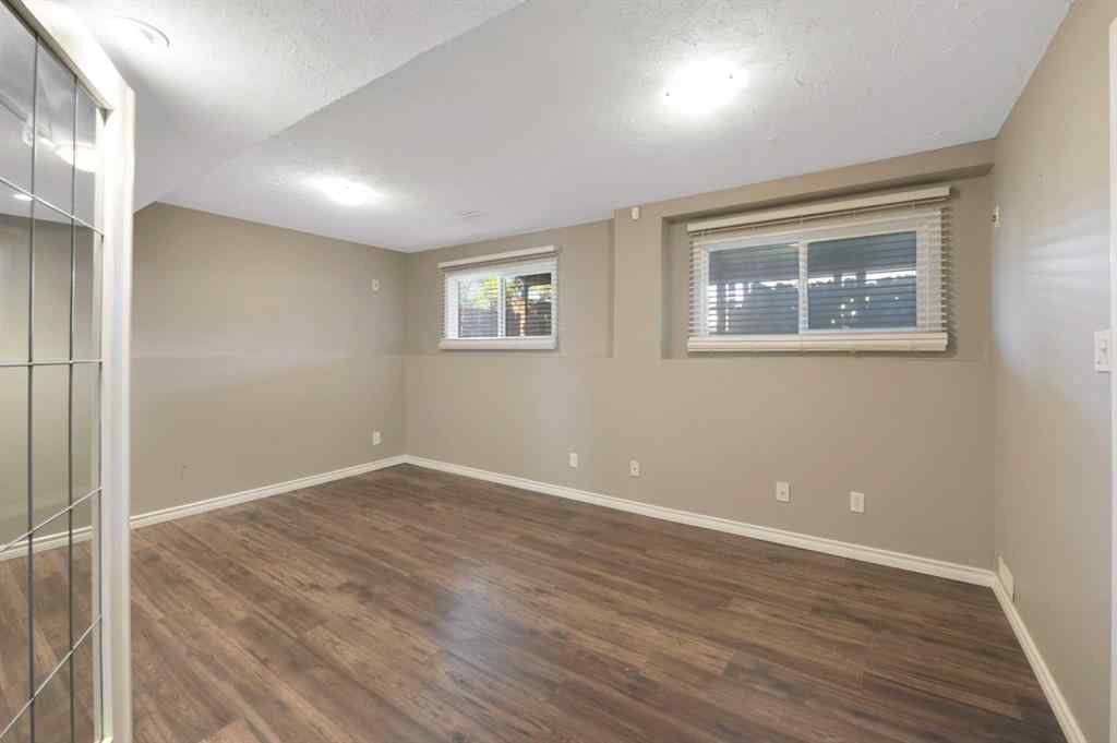 MLS® A2258985 - 5240 40 Street  in Southwest Innisfail Innisfail, Residential