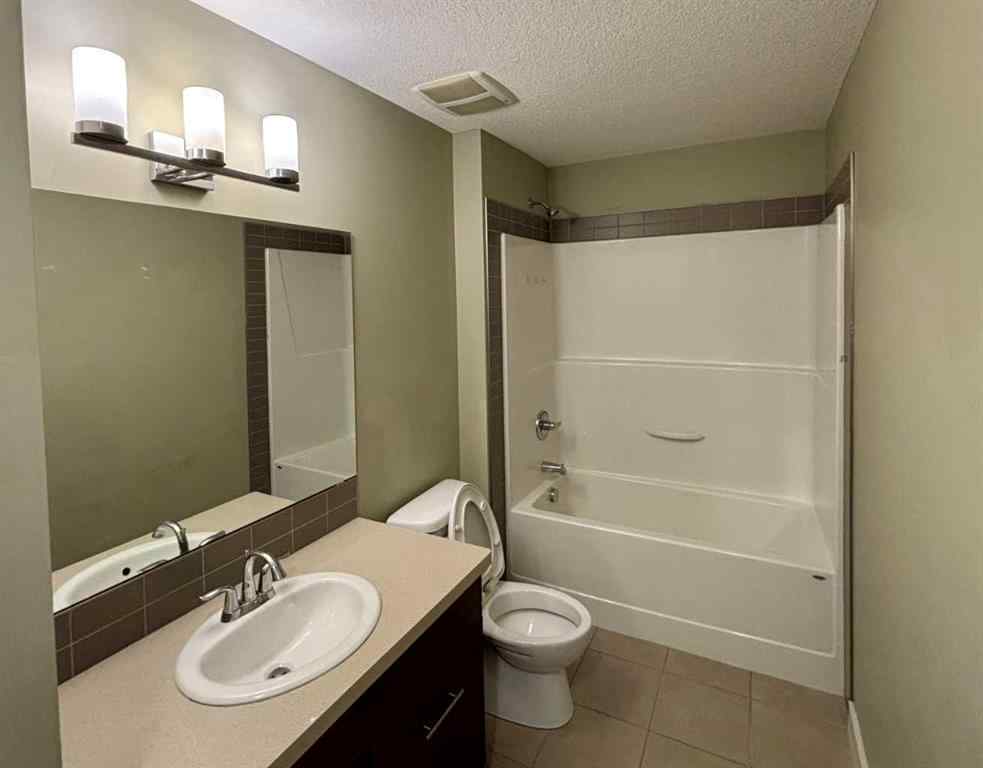 MLS® A2258993 - 104 Aspenmere Circle  in Westmere Chestermere, Residential