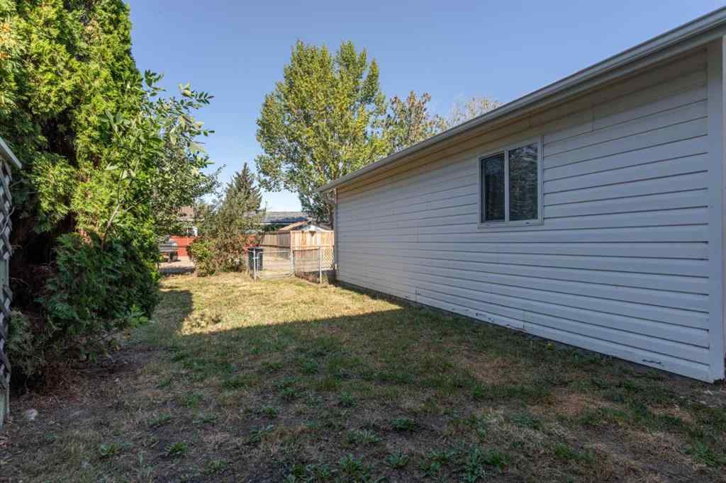 MLS® A2258994 - 7106A Marler Drive  in Duggan Park Camrose, Residential