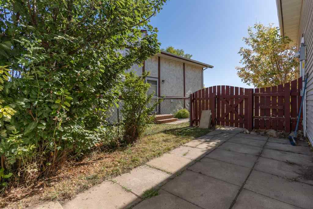 MLS® A2258994 - 7106A Marler Drive  in Duggan Park Camrose, Residential