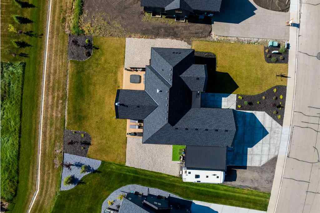MLS® A2259004 - 19 Monterra Way  in Monterra Rural Rocky View County, Residential