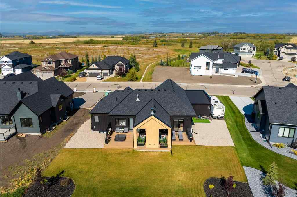 MLS® A2259004 - 19 Monterra Way  in Monterra Rural Rocky View County, Residential