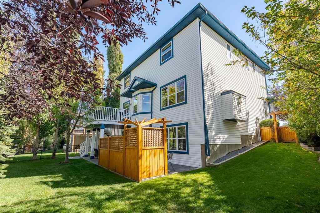 MLS® A2259009 - 100 Coopers Heights SW in Coopers Crossing Airdrie, Residential