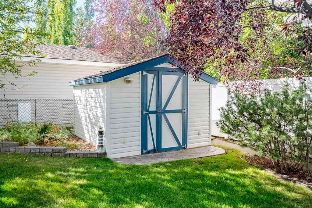 MLS® A2259009 - 100 Coopers Heights SW in Coopers Crossing Airdrie, Residential