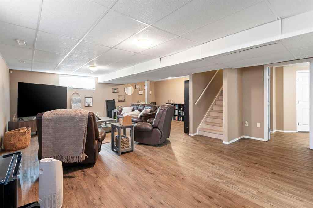 MLS® A2259014 - 2301 52 Avenue  in College Park Lloydminster, Residential