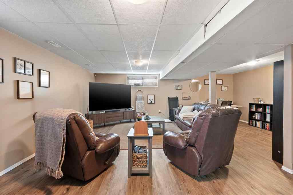 MLS® A2259014 - 2301 52 Avenue  in College Park Lloydminster, Residential