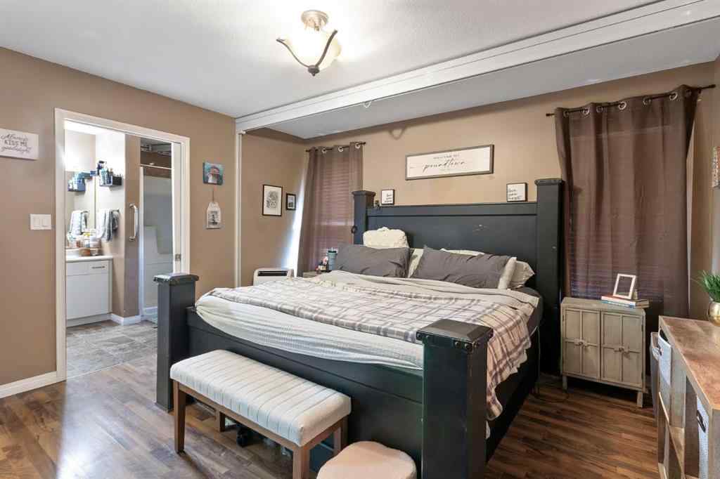 MLS® A2259014 - 2301 52 Avenue  in College Park Lloydminster, Residential