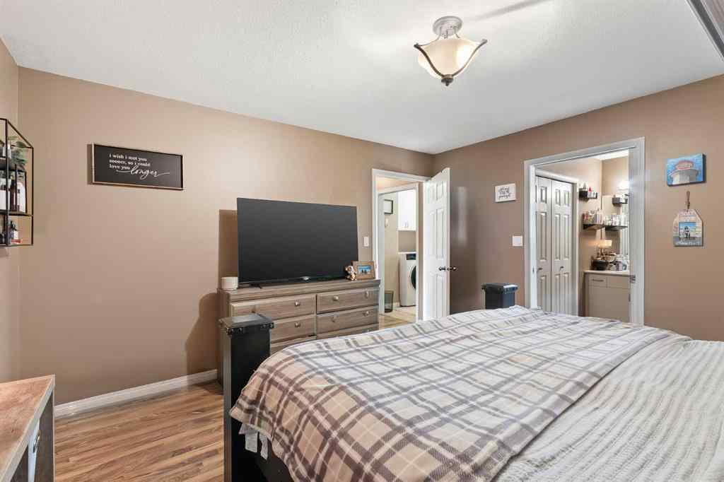 MLS® A2259014 - 2301 52 Avenue  in College Park Lloydminster, Residential